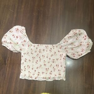 American Eagle Outfitters White Floral Crop Top